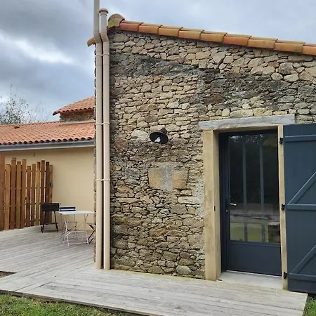 2-3 Pers La Gaubretiere