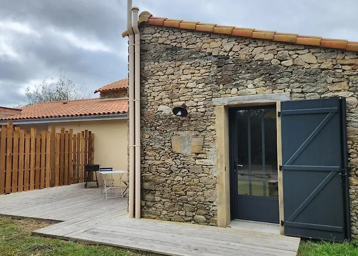 2-3 Pers La Gaubretiere